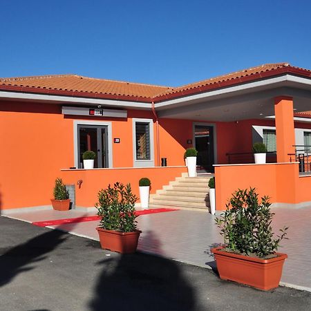 Hotel 325 Tor Vergata Рим Екстер'єр фото