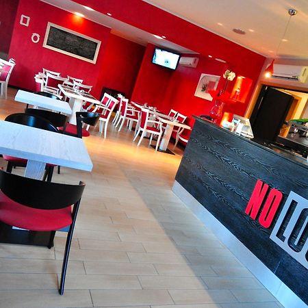 Hotel 325 Tor Vergata Рим Екстер'єр фото