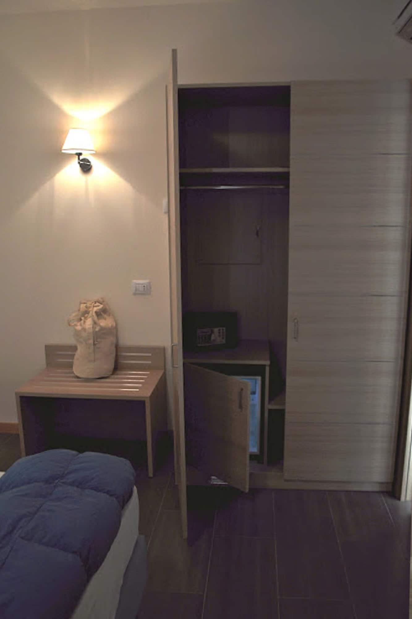 Hotel 325 Tor Vergata Рим Екстер'єр фото