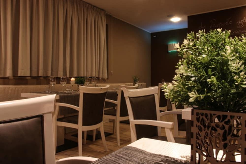 Hotel 325 Tor Vergata Рим Екстер'єр фото