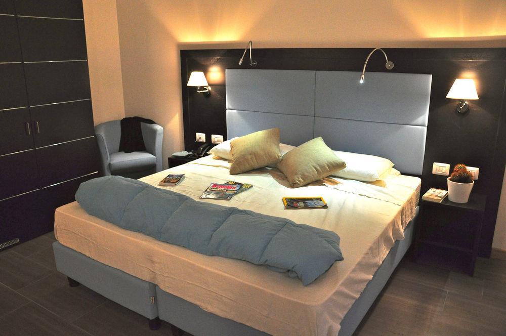 Hotel 325 Tor Vergata Рим Екстер'єр фото